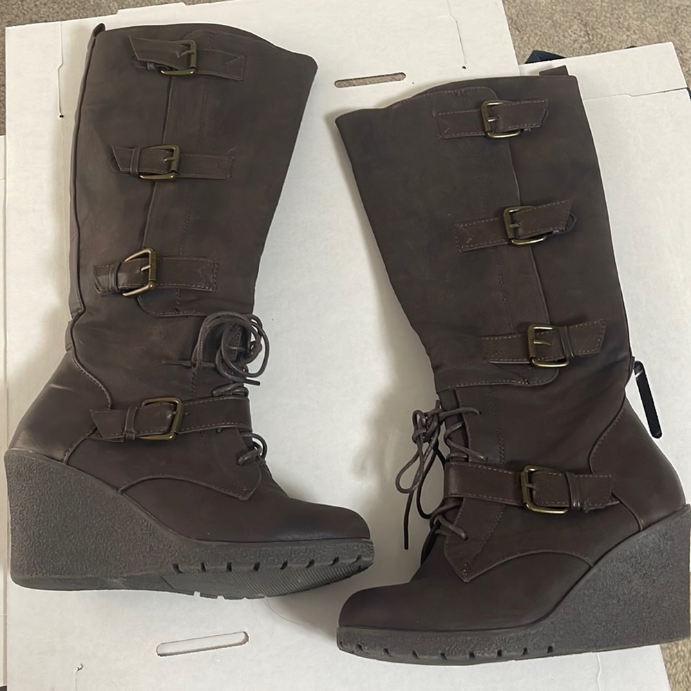 Ella boots